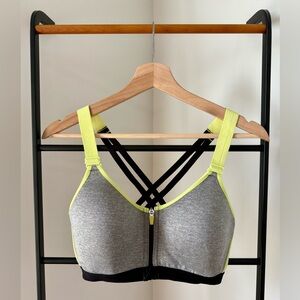 Women’s MTA Sport Zipper Front Sports Bra, Size L